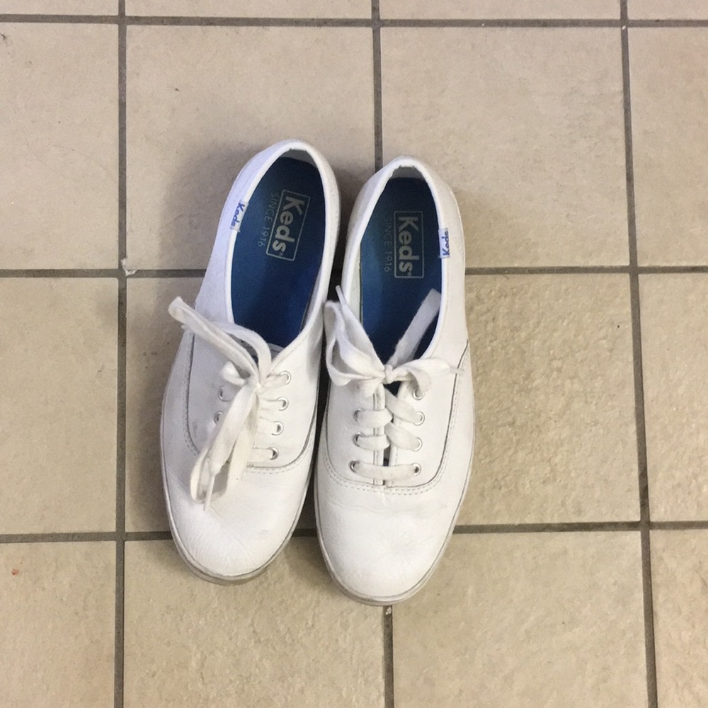 white keds
